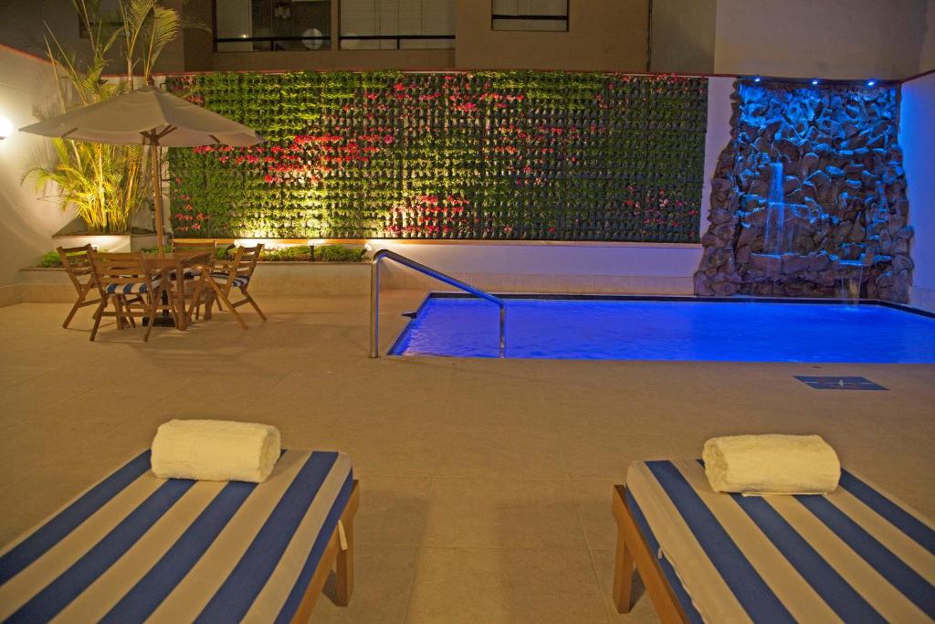 Panama City Beach Hotels mit Tennisplatz